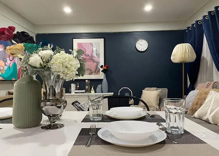 Rb7: Private House Downtown 1min Walk To Metro * Bangkok